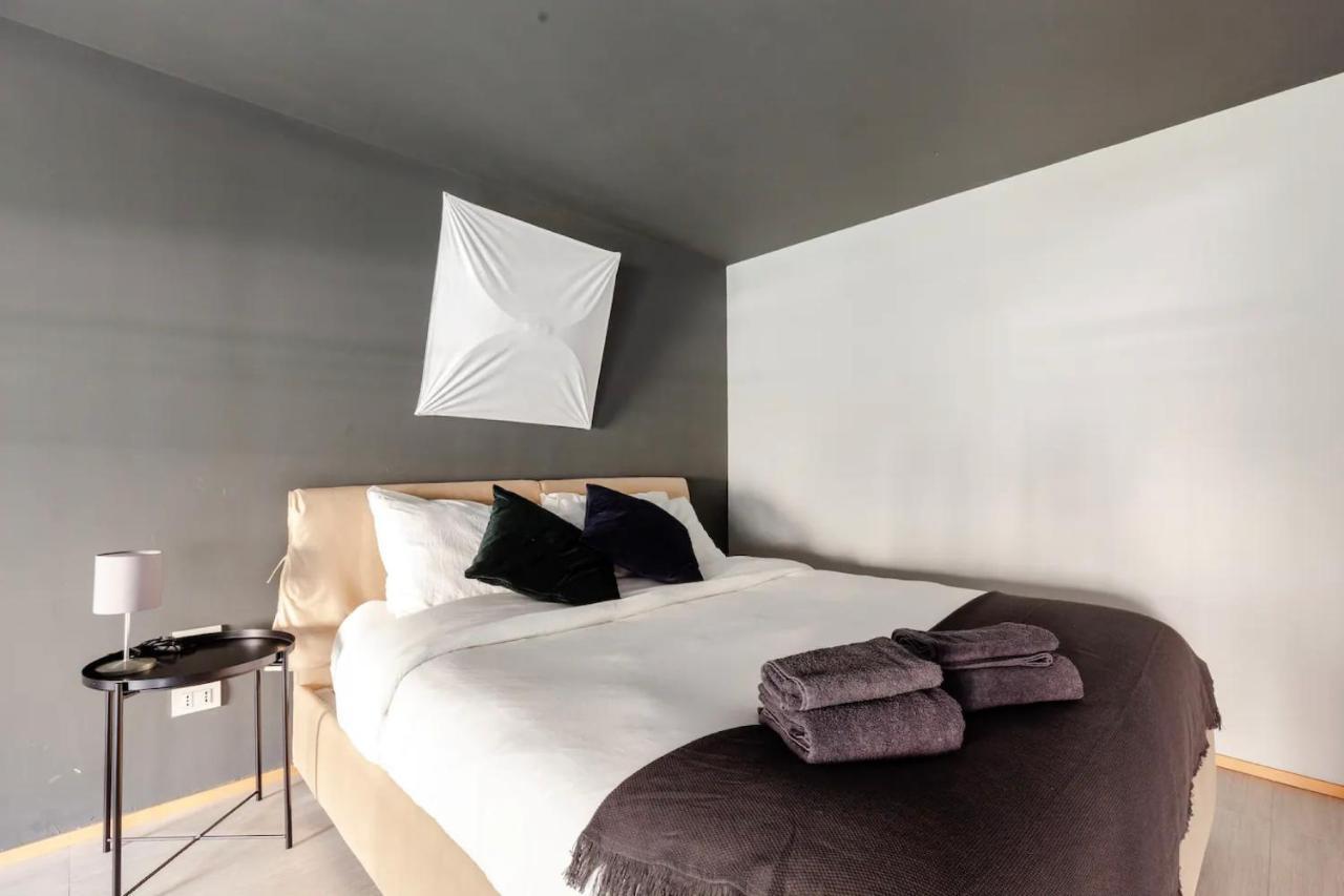 Design Spacious Loft In Navigli - Hosted By Sweetstay Milan Luaran gambar